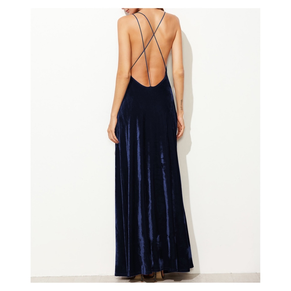 Dark Blue Strappy Backless Velvet Wrap Dress - Picture 5 of 6